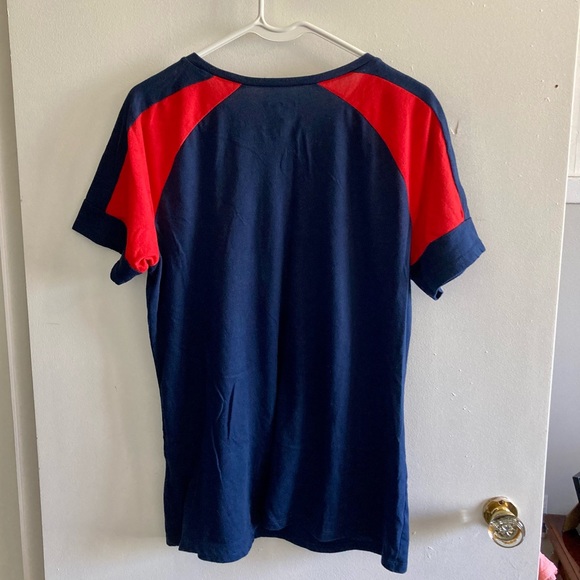 @poshizmynizz New ⭐️ Boston Red Sox Genuine Merchandise T-Shirt - Picture 2 of 3